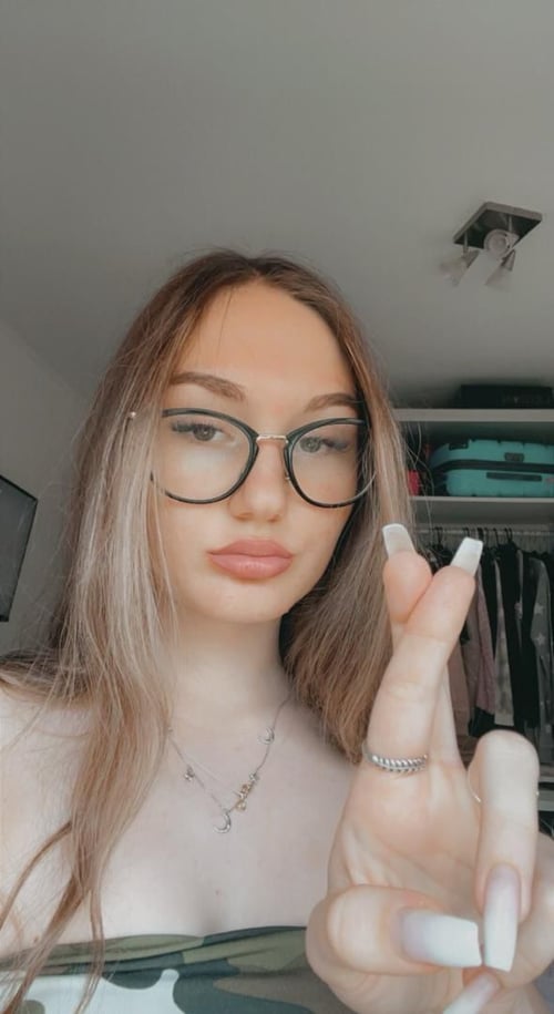 Ready to have good😋time withmy wetpussy hitme up@telagram@Chloexoxo110