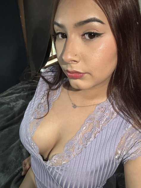 HOTTIE 👑 PRINCESS 📍🍑FACETIME/DUO FREAK SHOW• Can i JIGGLE Cock🍑