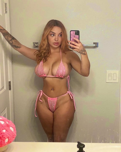 I offer the best sex services at your place or mine e J.TEXT ME +1 708-888-4344