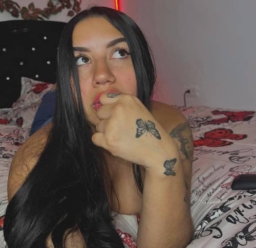 I’m available for both Incall and outcall telegram: @annieluv26