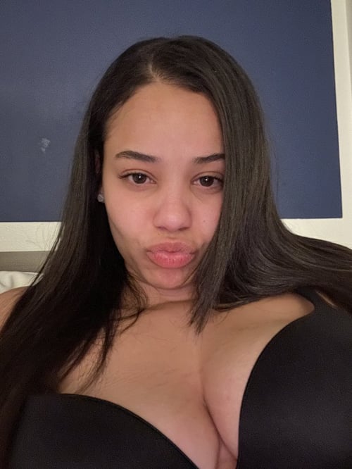 pretty petite puertorican