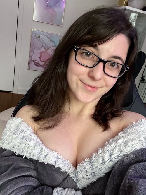 Add me up @5094287121 and Snapchat olivejoyce323 for hookups