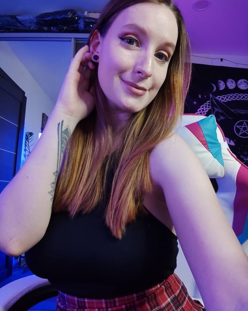 Available for incall, outcall, or a discreet cardate. Call me at +12602705946.