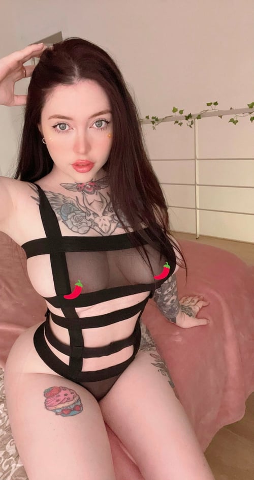 AM AVAILABLE FOR FULL SERVICES NO LIMIT OR SNAP ME jofumeli or text me on Telegram @melisa10231
