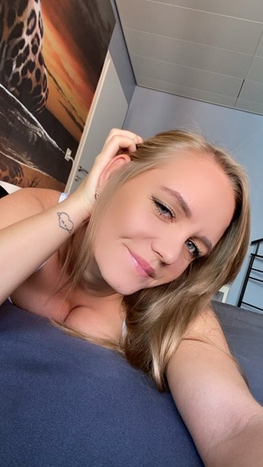 IM DOWN FOR FUN & NAUGHTY STUFFS,HMU ON📱+1 (351)216-1838,snap:Katie-7926,telegram:@katie7926