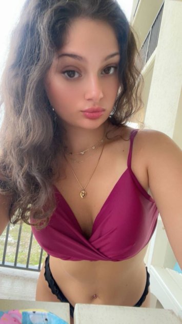 Female Escorts Available now ✅