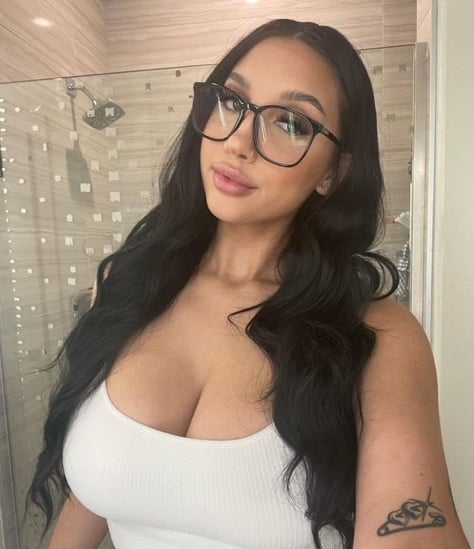 ❤️🥰 I WANT YOU SO DEEP INSIDE ME💖💯 Are you stressed and need Some hot reliever? I’m a horny sexy