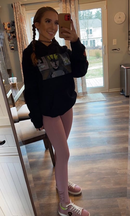 HMU for hookup and my nudes ,Am ready to help you get wet and ride your cock +1 (270) 906-0907