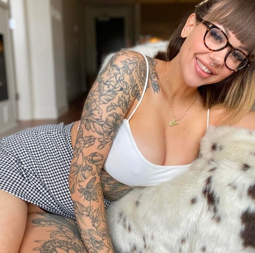 AVAILABLE FOR FUN 🍆🍑💦🍌