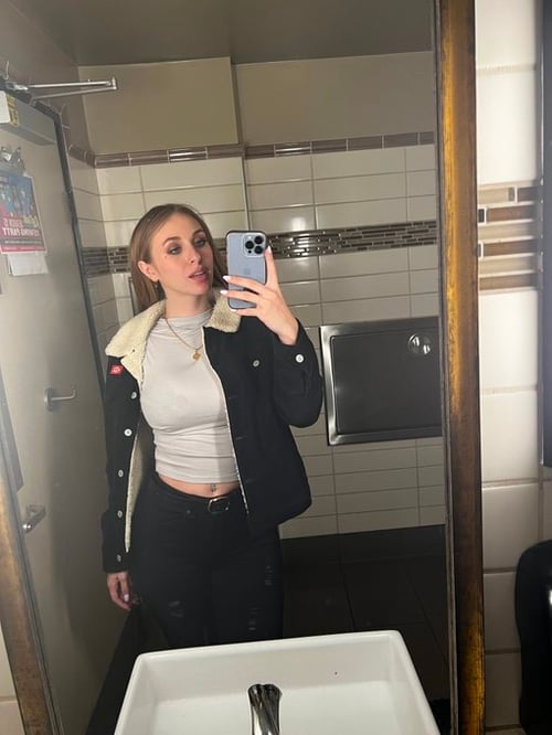 ALWAYS AVAILABLE FOR FUN WITH MASSAGE AND HAPPY ENDING