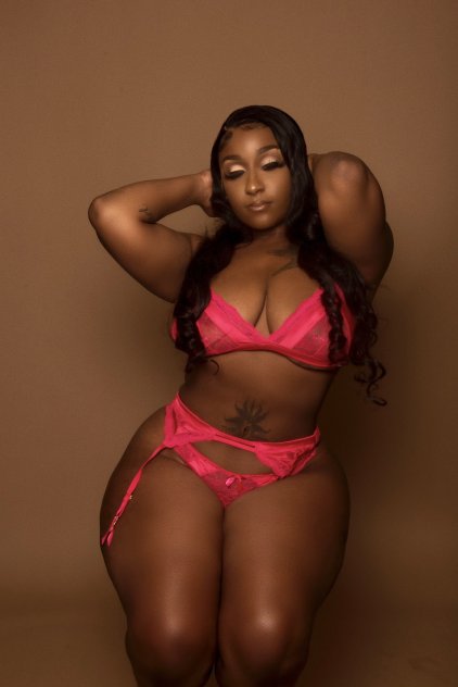 100% Real Freaky Big Booty African Goddess ! Available to Play 24/7 💦