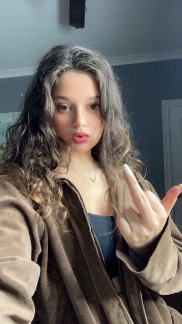 Available now text me if you wanna have fun with the hottest lady rn