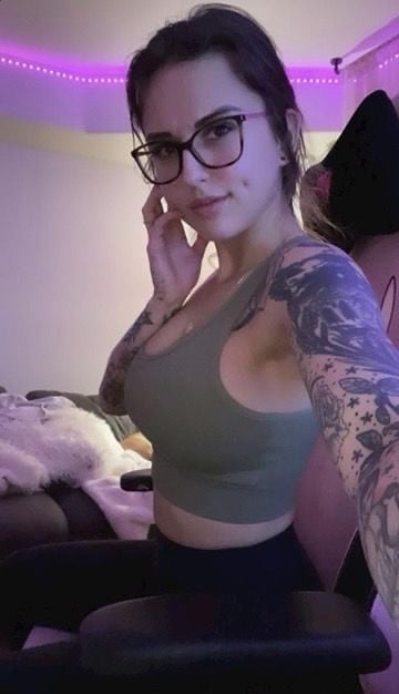 Hit me up on telegram 🫰 @allison1219 or text me on my number +1 501-523-8754 I’m down for fun only