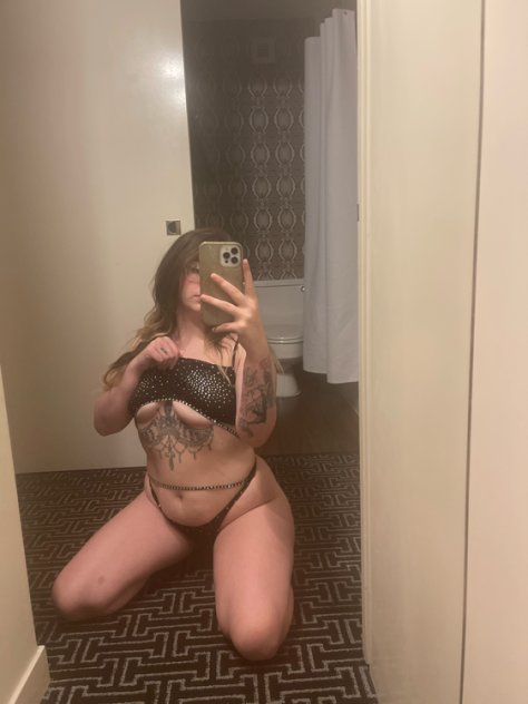 Are you stressed and need Some hot reliever I’m a horny mature girl,Te