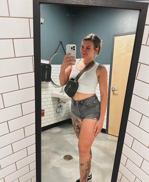 I’M AVAILABLE FOR FUN 🍑💦👅🍆