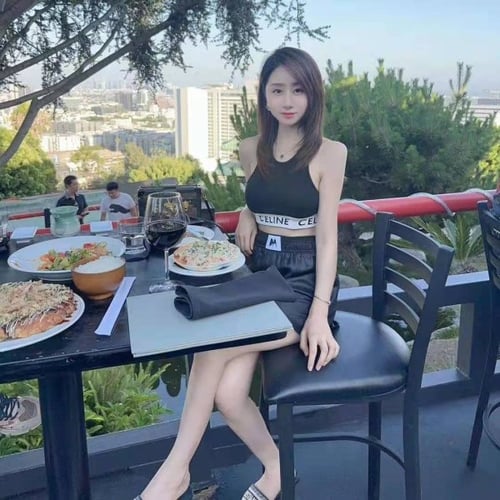 ✅Clean and friendly masseurs will treat you like a king.