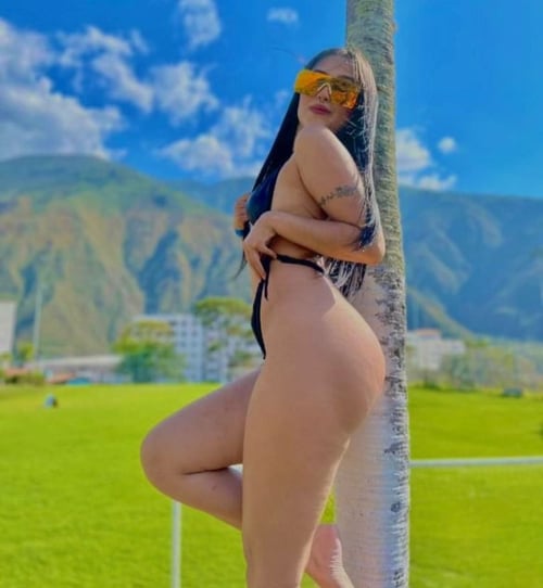 Available for both incall and outcall service🥵 🤗 🥰💋💋