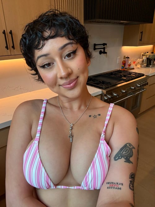 Available for incall, outcall, or a discreet cardate. Call me at +12602705946.