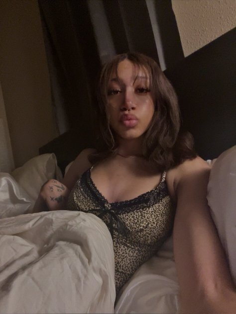 I sell nasty vids and FaceTime my 👉Telegram:: @Racheala1
