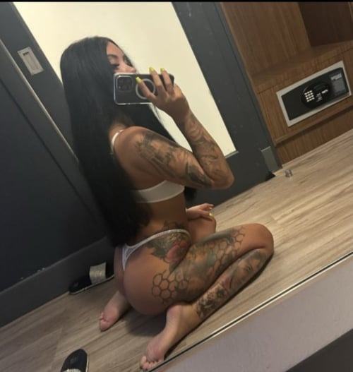 I’m Cleo European young open minded girl naughty