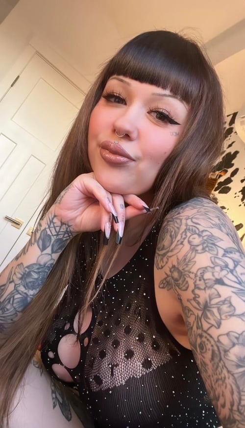 am Female escort 💦🍆🍑available for meetup naughty nasty freaky dirty and I sell content💋friendly