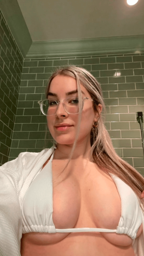 PAYMENT IN PERSON...I am available for FACETIME and DUO SESSION ✅💯CAR-DATE 🚘 INCALL 🏡 and OUTCALL