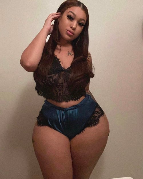 HMU IF YOU DOWN FOR HOOKUP**** 💦🍆🍑 text me +1 352-619-9057