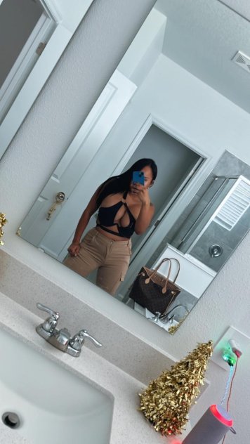 Xiomara tu diosa colombiana Pocahontas , cariñosa , juguetona , aseada