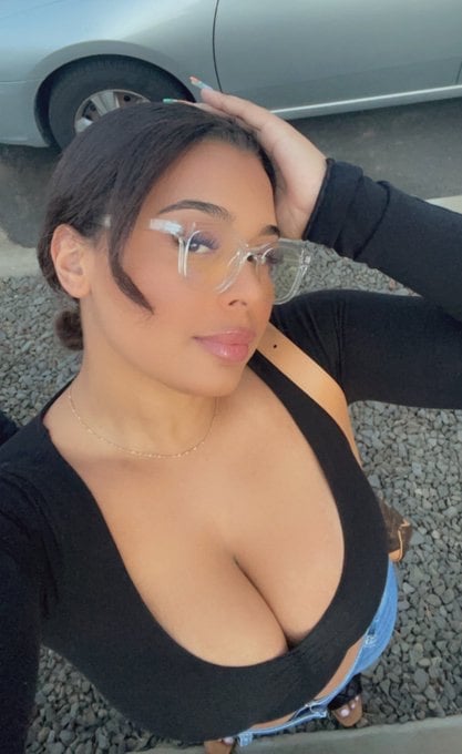 I’m available for hookup both incall&outcall services