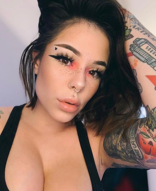 im down for full sex satisfaction Hit me up on phone: 13322807207
