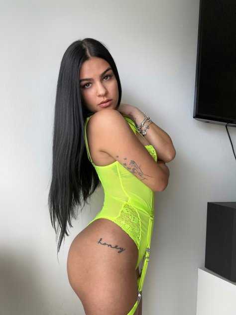 Chica latina