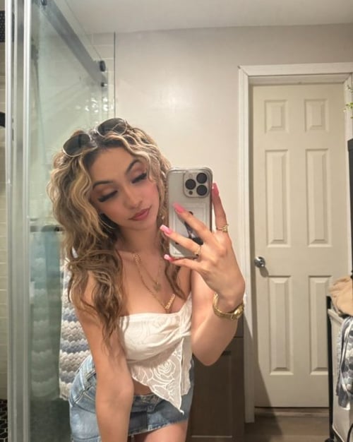 Female Escorts Available for incall and outcall service cardate gfe