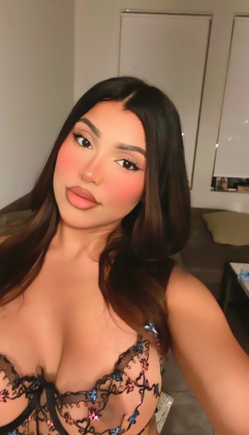 Hey daddy, wanna fuck? Hit me up now! Text: +1 (830) 347-1949