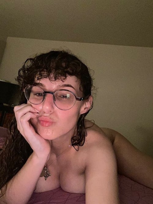 I'm always down to chill, ready for a discreet and no-strings-attached Meet up . Call +1 (814) 699 0