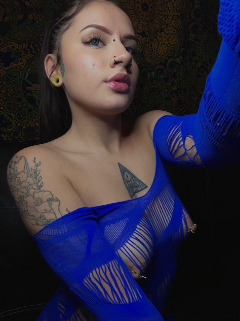 I am available for incall and outcall services