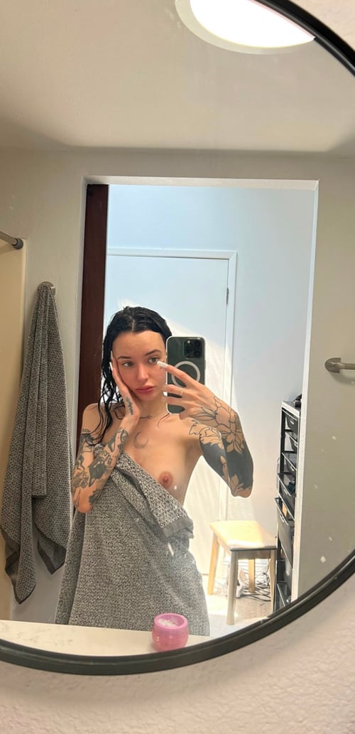 My name is Morgan 💦,I am a hot sexy naughty lady ,I to have 😋fun with someone that🤤 has a great