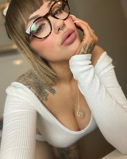 I’m shaquila   a horny mature girl, I love squirting 💦 I Wanna fulfill your widest sexual  -> +1903