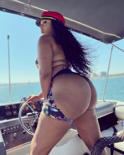 https://onlyfans.com/amorawaters1