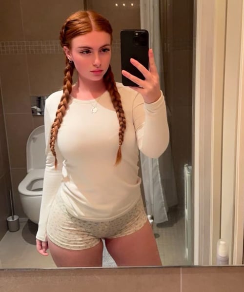 Wet💦and💘 juicy 💘🍆🤤 🍆REAL & READY 🍑I’m available💦