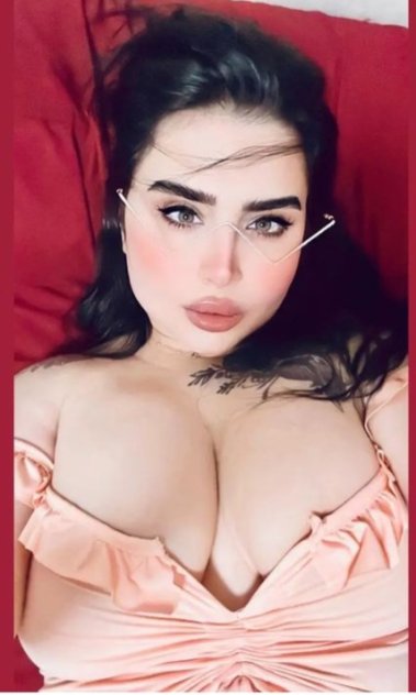 👑REAL HOT AND CLEAN👑