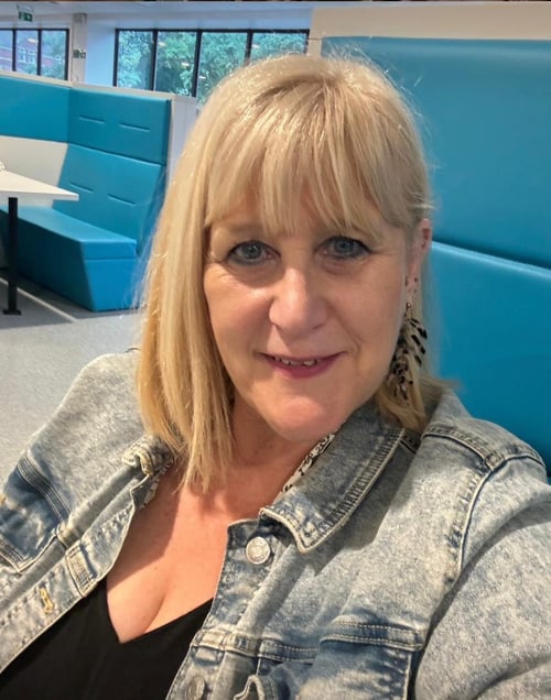 A truly filthy MILF ready to fulfil your every fantasy. Mature, sexy and very horny 59 year old.