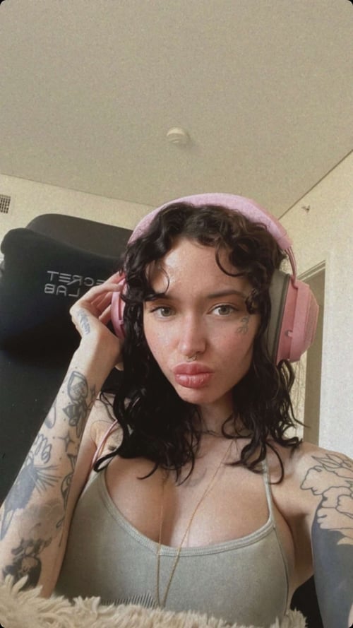 CLEAN SOFT SKIN🌹 FRIENDLY🍭🦄 I’m Charlotte and you can Hit me up on Cellphone @ +1 3043036774 and