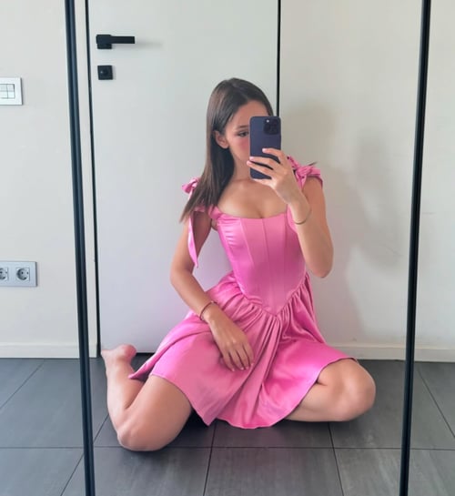 HMU 4 fun & naughty stuffs HMU on📱 +1 (406) 970-6019