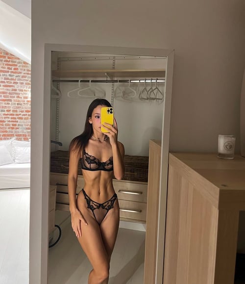 HMU 4 fun & naughty stuffs HMU on📱 +1 (406) 970-6019