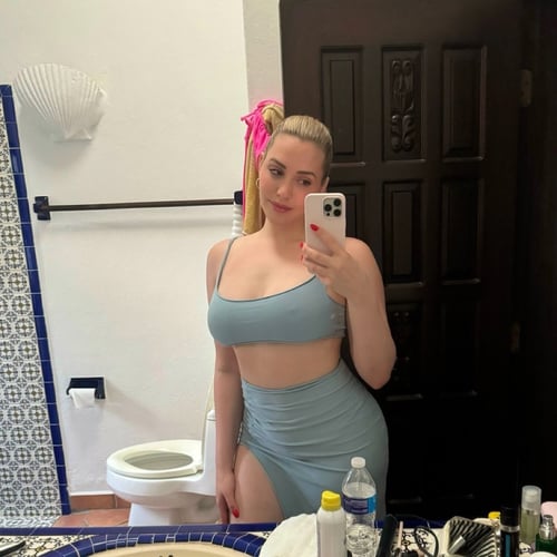 I'm available now and ready to have some fun all my are 100% real and recent, I offer full service a