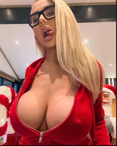 I'm available 24/7 incall/outcall and car sex 🍑💦