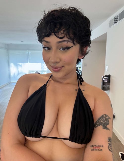 I am available for both incall❤️🥂💋 and outcall🥂💋❤️ services 💋🥂❤️