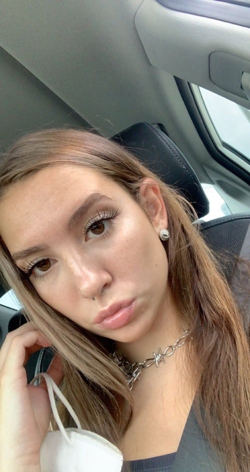 HMU for hookup and my nudes ,Am ready to help you get wet and ride your cock +1 (270) 906-0907