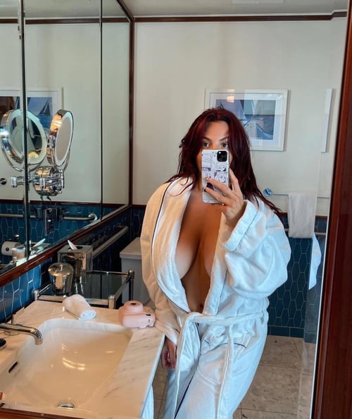 H O O K U P 🍆💦🍑 AVAILABLE FOR BOTH INCALL / OUTCALL