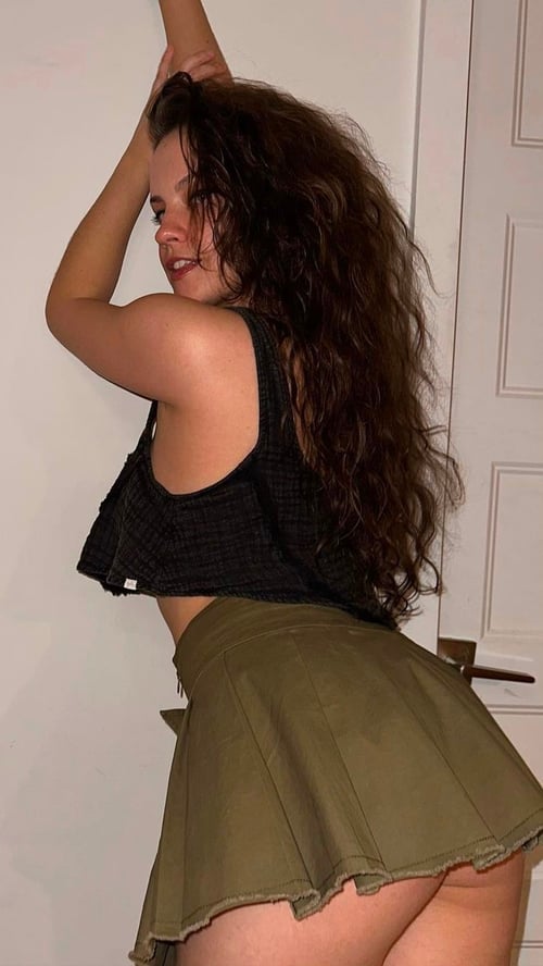 SKILLED BADDIE ✨SAFE💕💯Incall 🌻outcall💯👅car-dates 😘 Snapchat- Qwinnbutter